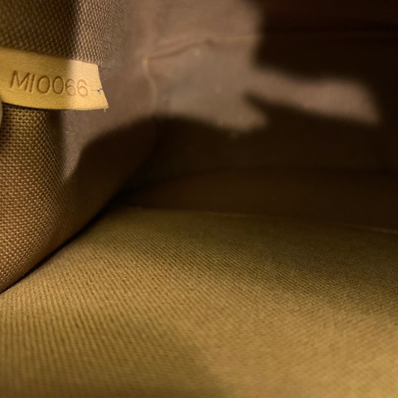 Authentic Louis Vuitton Brown Monogram Messenger Bag - Picture 7 of 16